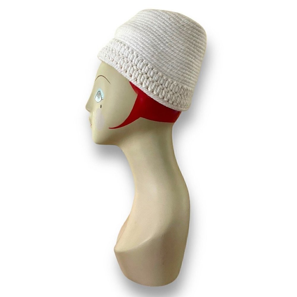 Vintage 1940s Everitt Needlepoint Womens White Beehive Tilt Hat Sculpted Toque - Picture 3 of 16